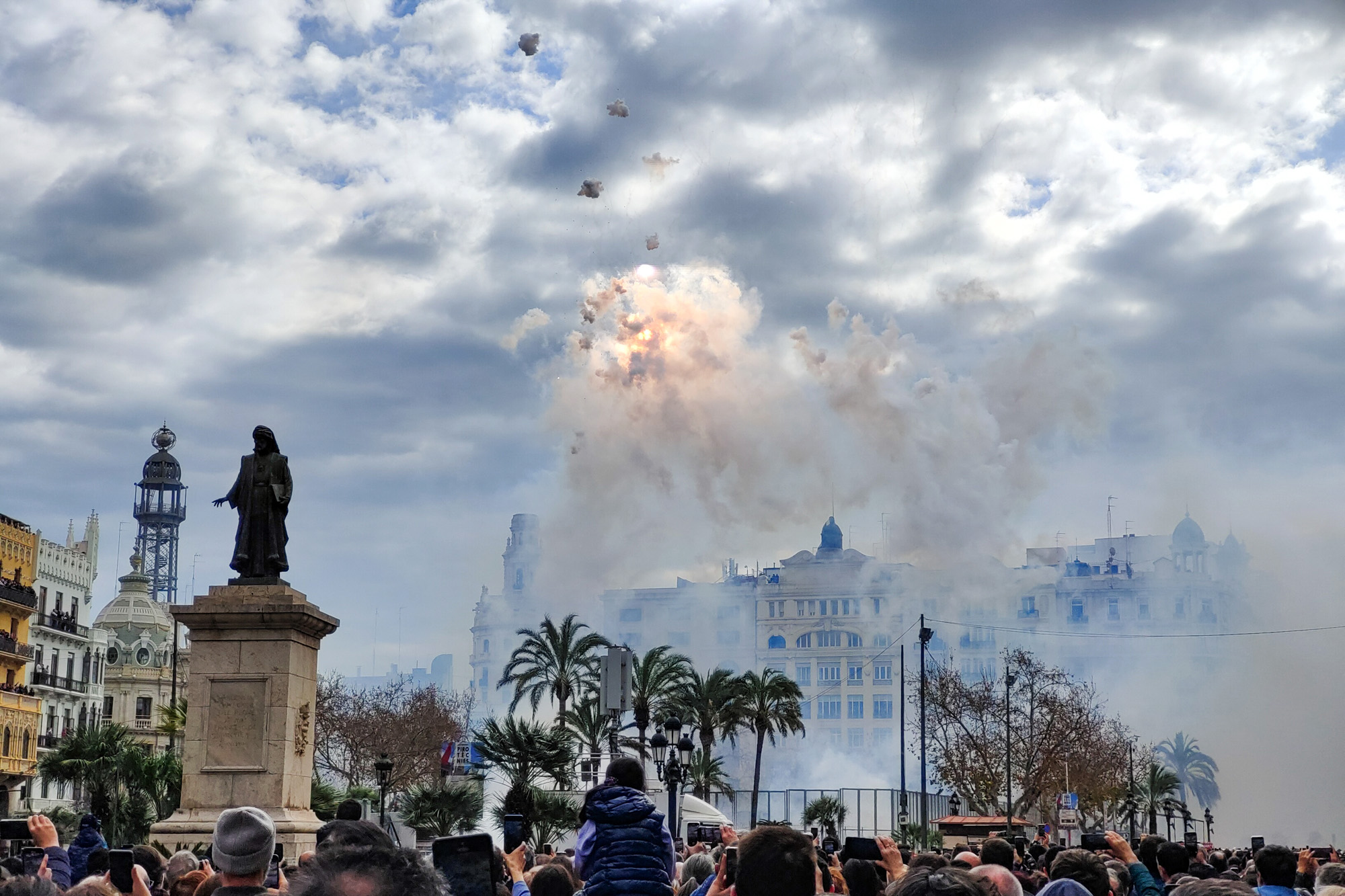 La Premiera Mascleta de las Fallas