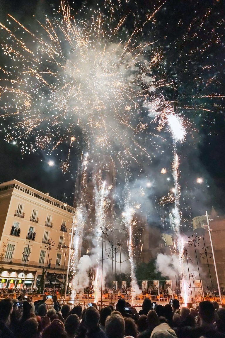 Three April Fireworks in and around Valencia - Fireworks Festivals